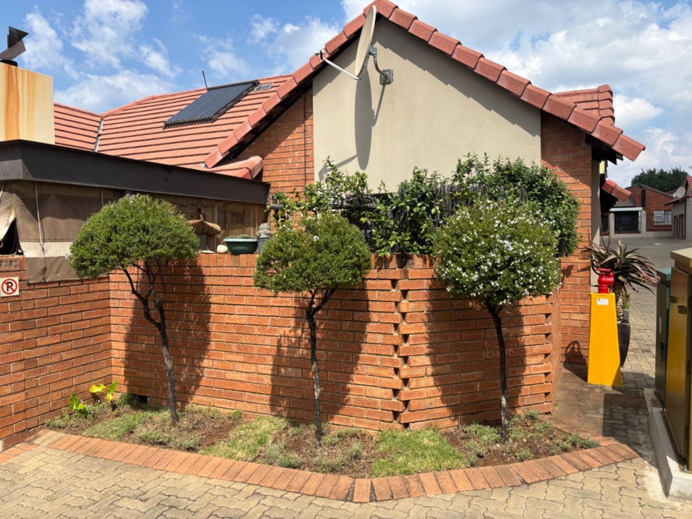 Townhouse for sale in Wild Olive Estate - 1BX1751946