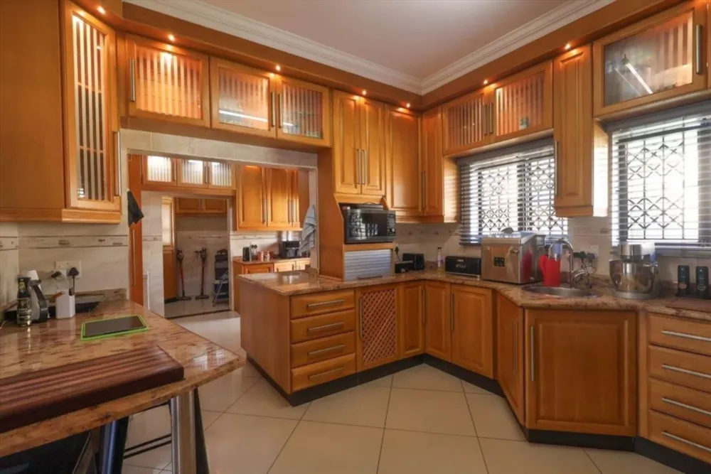 House for sale in Athlone Park - 1WB1752650