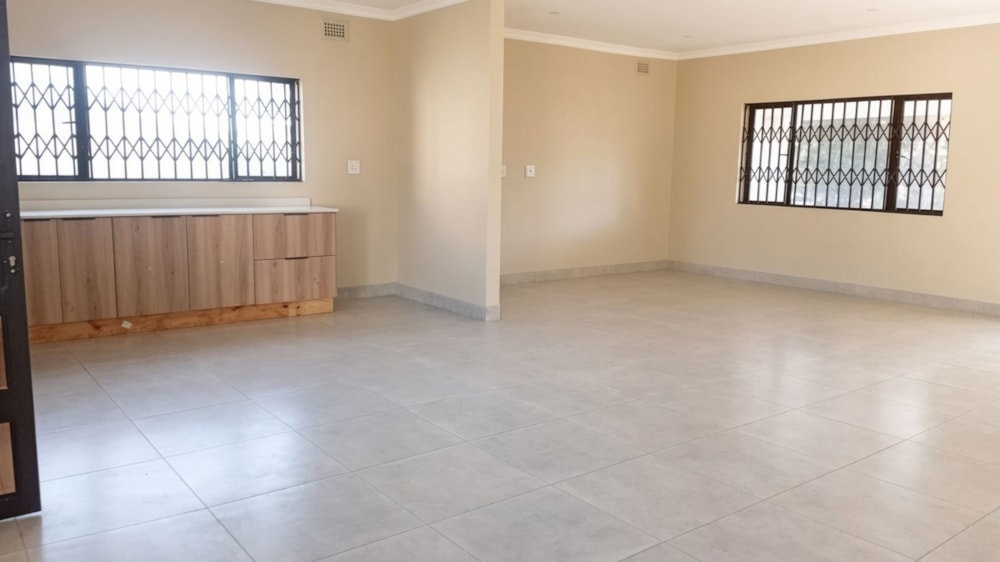House to rent in Athlone Park - 1WB1752517 House to rent in Athlone Park - 1WB1752517