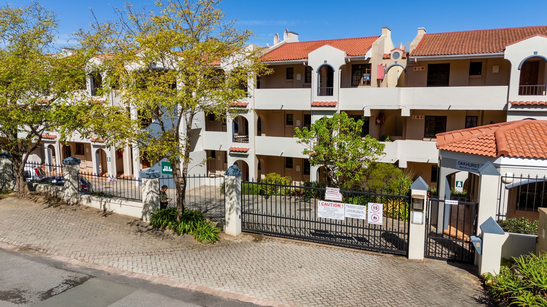 Apartment for sale in Knysna - 1KG1752341