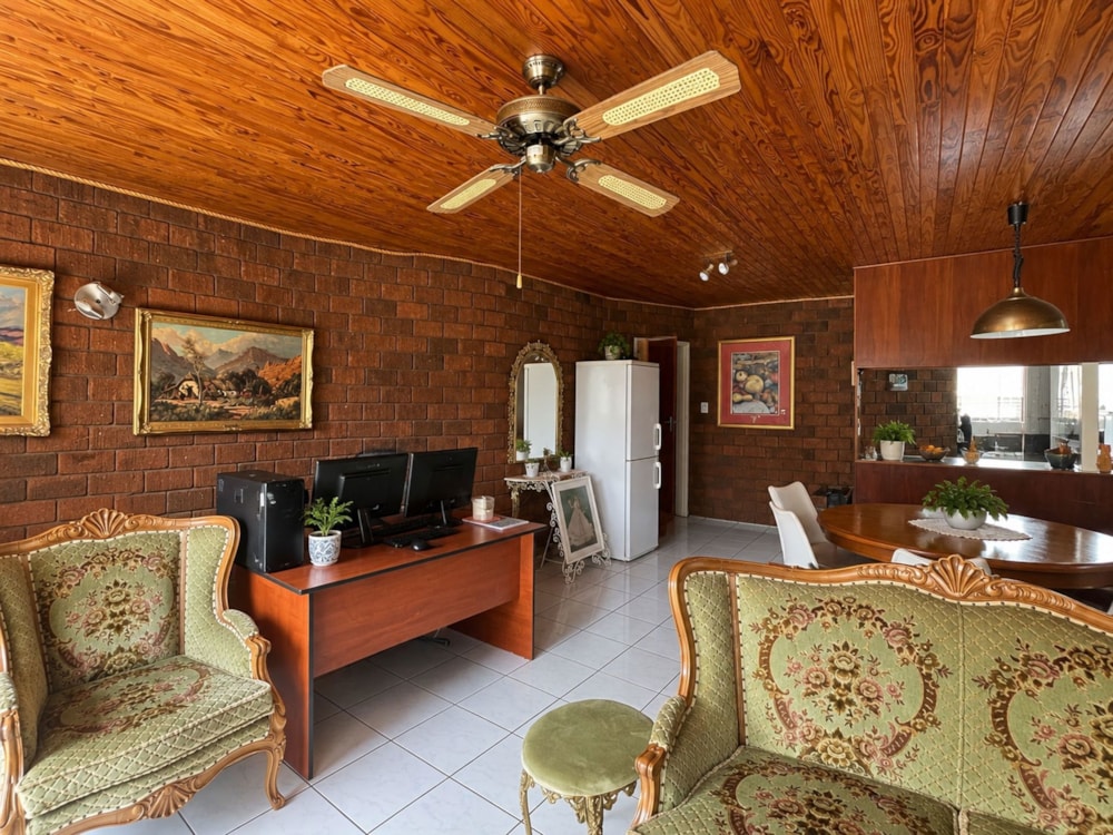 Townhouse for sale in Langenhovenpark - 1BX1753740 Townhouse for sale in Langenhovenpark - 1BX1753740
