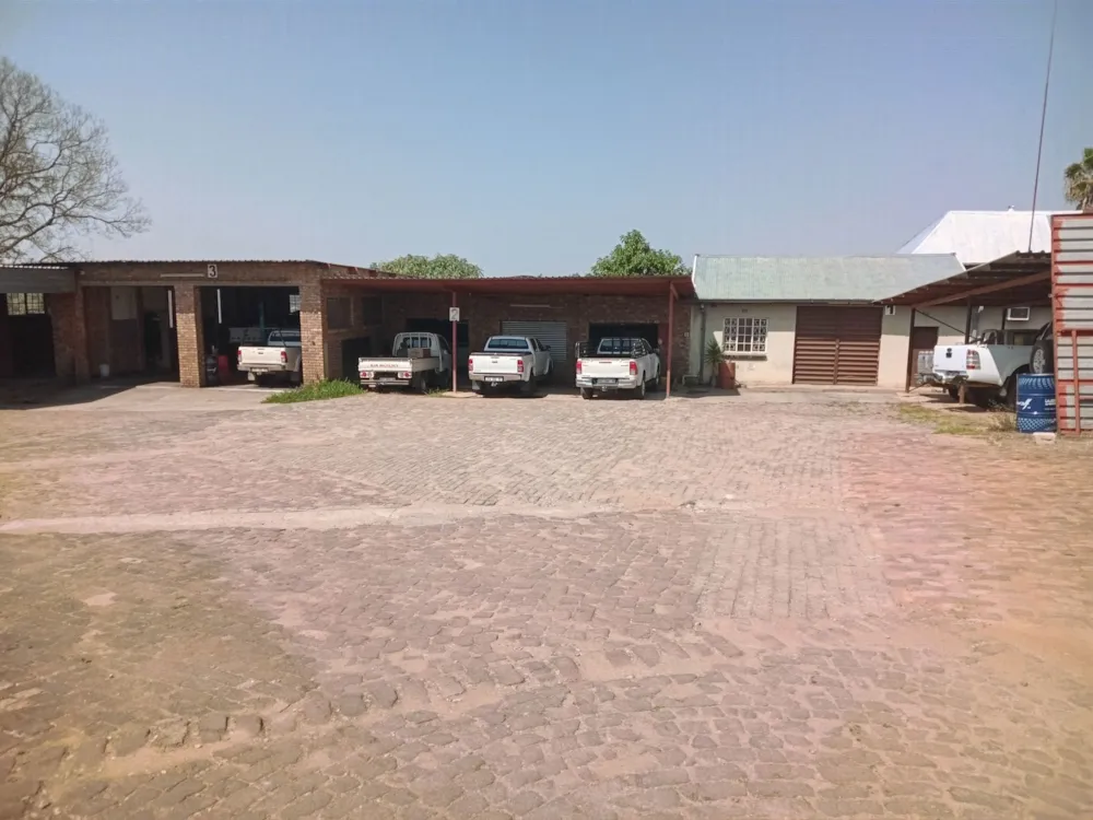 Commercial Building to rent in White River - 1WR1751181 Commercial Building to rent in White River - 1WR1751181