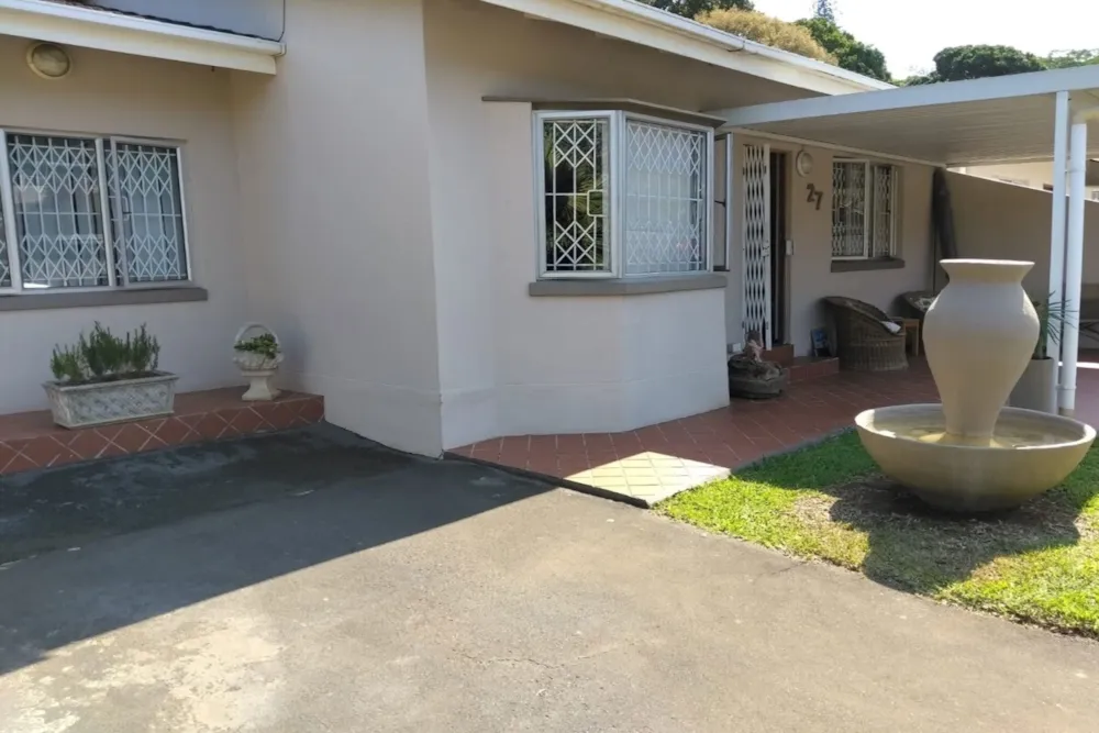 Townhouse for sale in Amanzimtoti - 1WB1752106 Townhouse for sale in Amanzimtoti - 1WB1752106