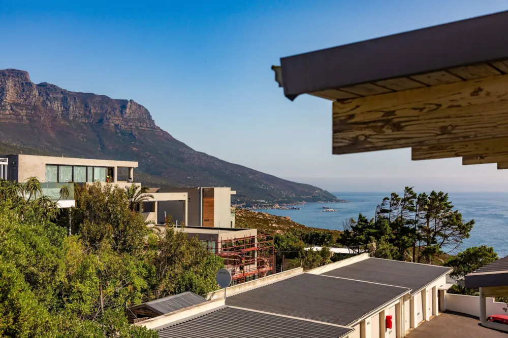 Apartment to rent in Camps Bay - BYL1751445