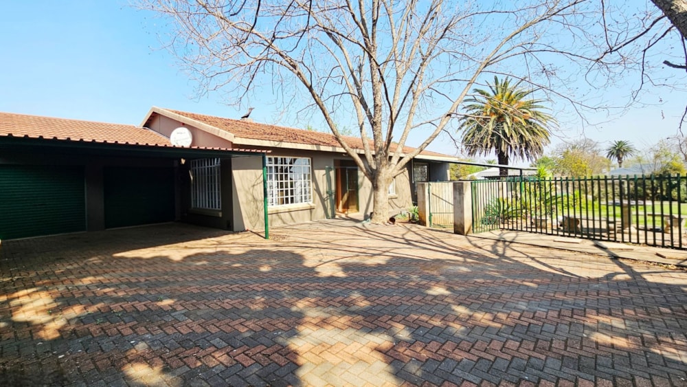 House for sale in Lydenburg (Mashishing) - 1LY1752190 House for sale in Lydenburg (Mashishing) - 1LY1752190