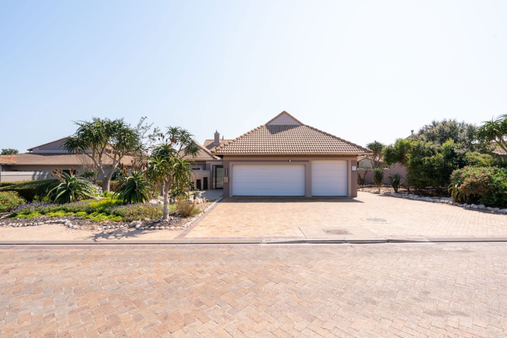 House for sale in Langebaan Country Estate - LA1753277 House for sale in Langebaan Country Estate - LA1753277