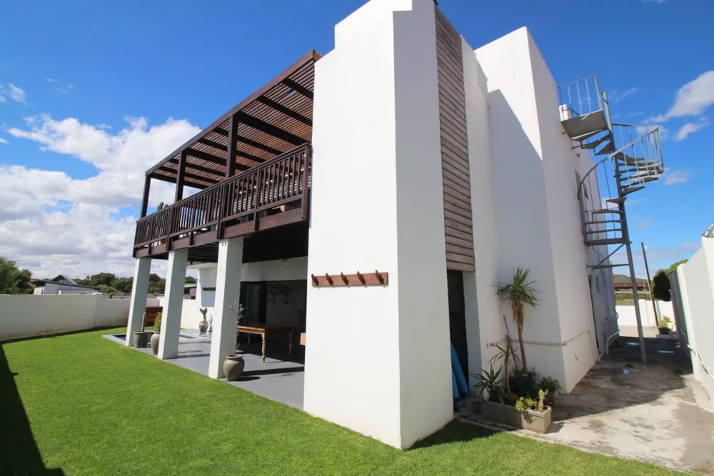 Double-storey house for sale in Elands Bay - LA1664146 Double-storey house for sale in Elands Bay - LA1664146