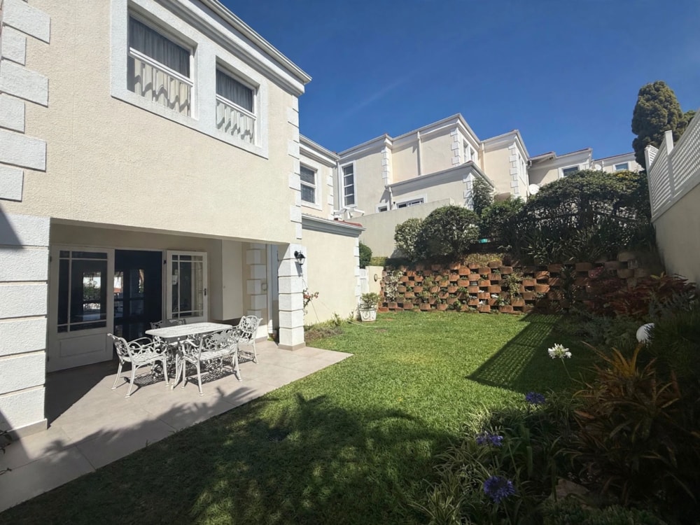 Townhouse for sale in La Lucia - 1ND1752531 Townhouse for sale in La Lucia - 1ND1752531
