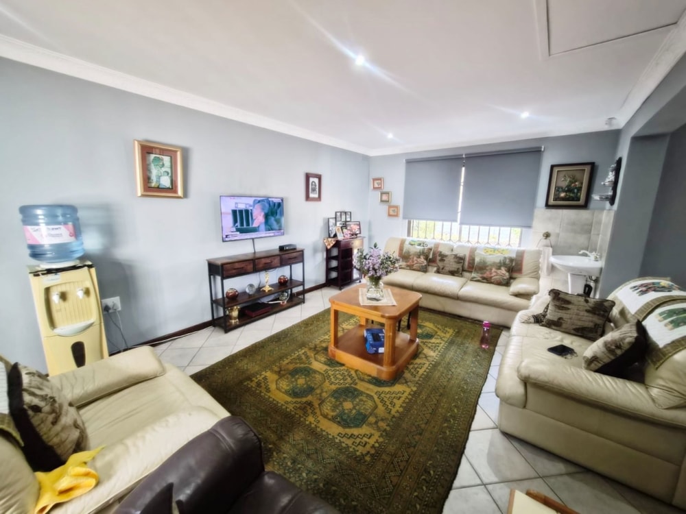 House for sale in Tongaat Beach - 1ND1751294 House for sale in Tongaat Beach - 1ND1751294