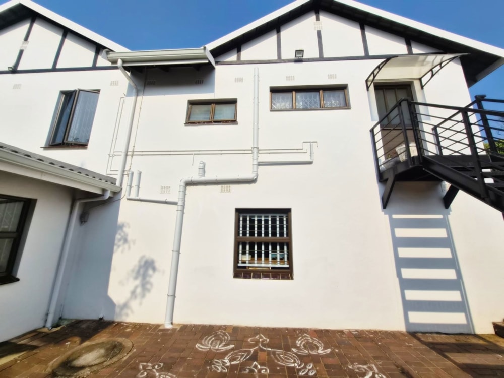 House for sale in Tongaat Beach - 1ND1751294 House for sale in Tongaat Beach - 1ND1751294
