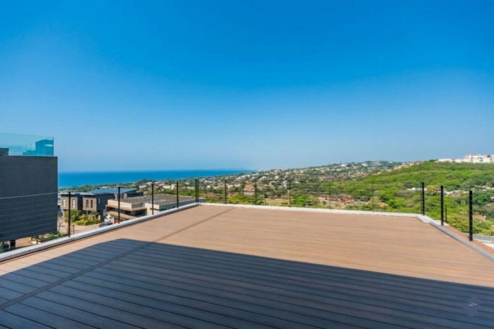 House for sale in La Lucia - 1ND1753403 House for sale in La Lucia - 1ND1753403