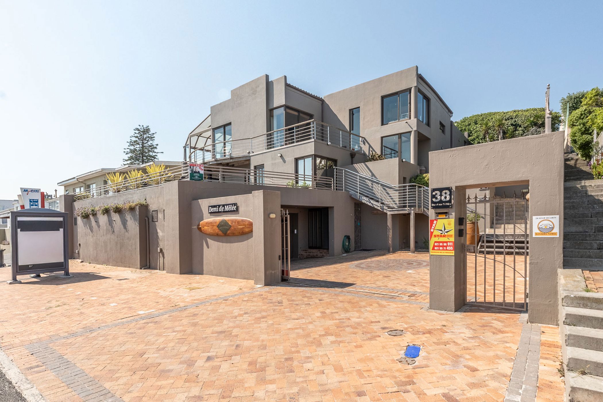 House for sale in Bloubergstrand - 1TV1750921
