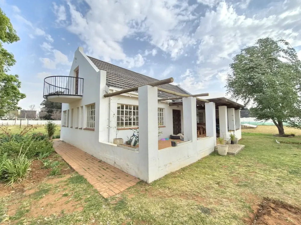 Smallholding for sale in Bloemdal - 1BX1751387 Smallholding for sale in Bloemdal - 1BX1751387