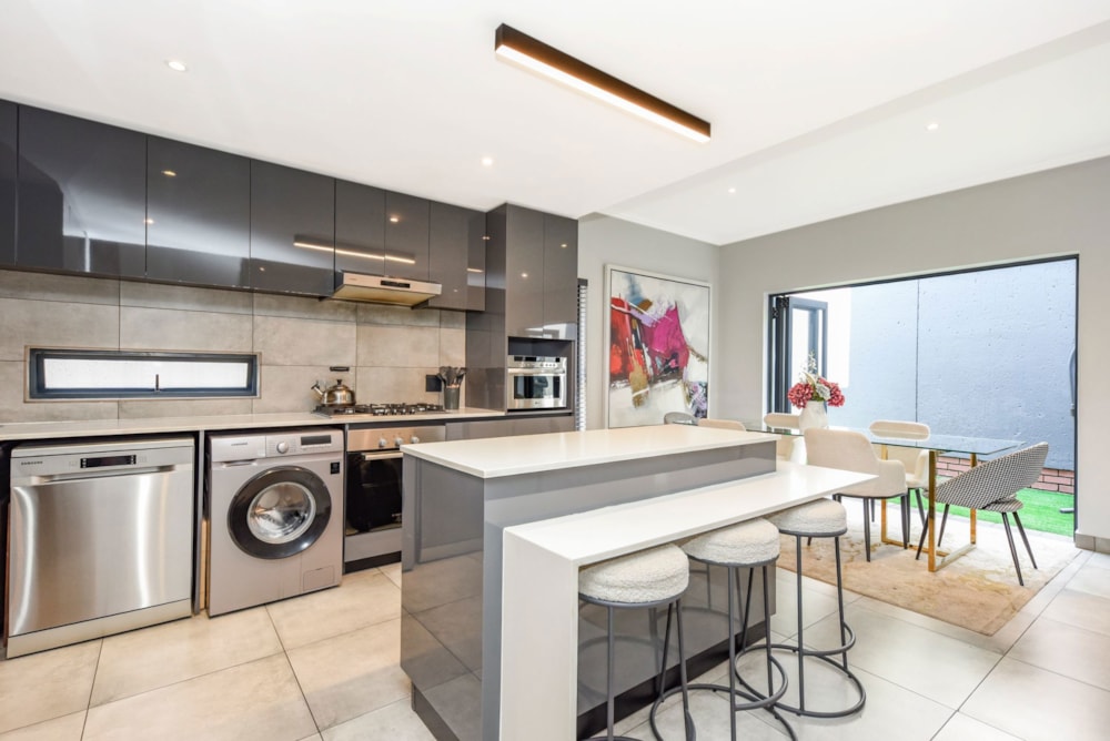Cluster for sale in Bryanston - HP1752832 Cluster for sale in Bryanston - HP1752832