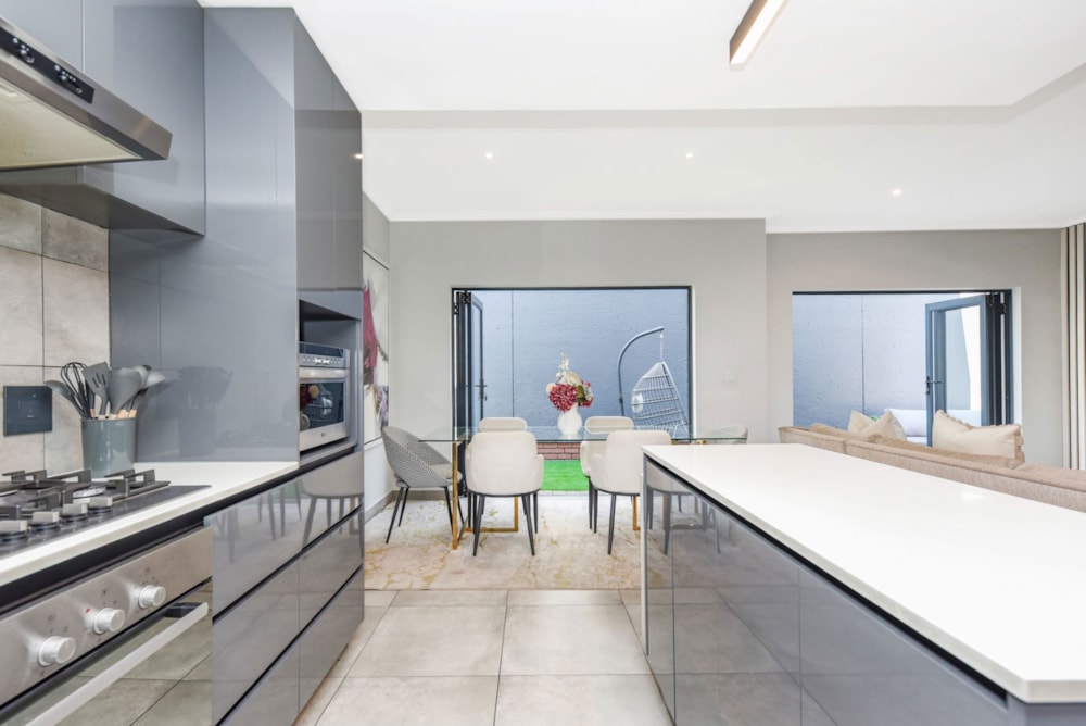 Cluster for sale in Bryanston - HP1752832 Cluster for sale in Bryanston - HP1752832
