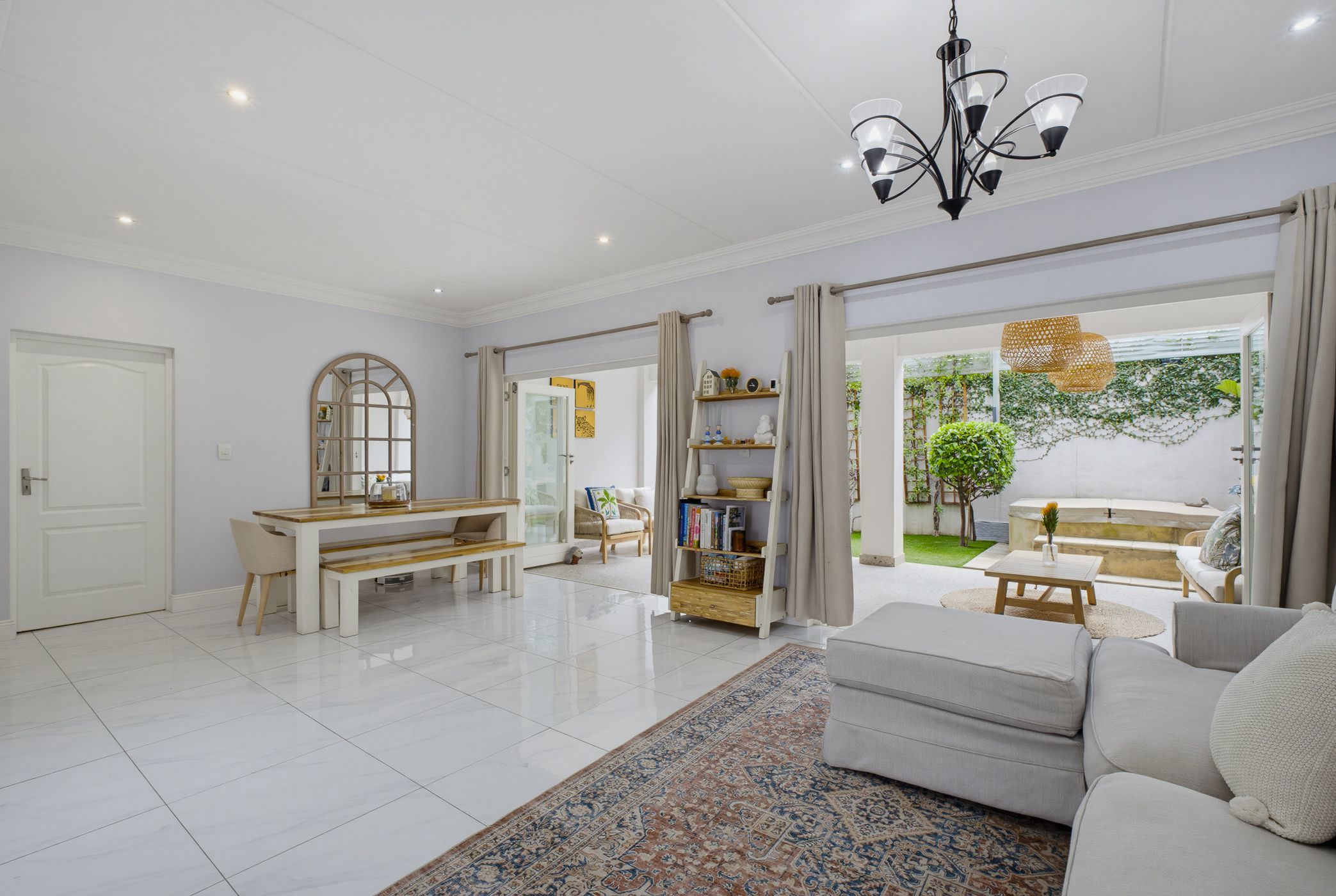 Apartment for sale in Bryanston West - HP1751046