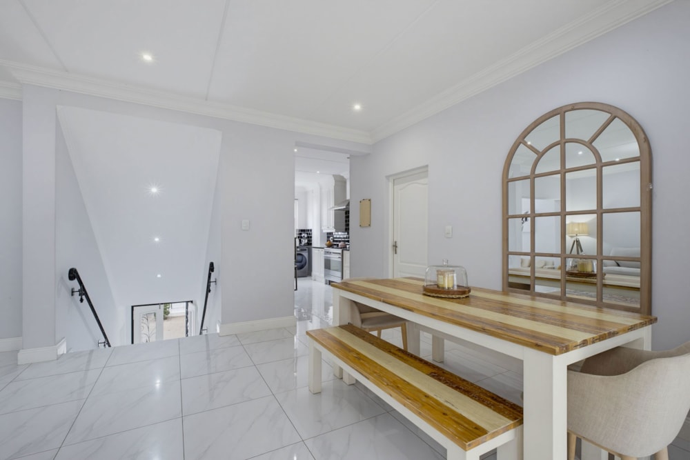 Apartment for sale in Bryanston West - HP1751046 Apartment for sale in Bryanston West - HP1751046