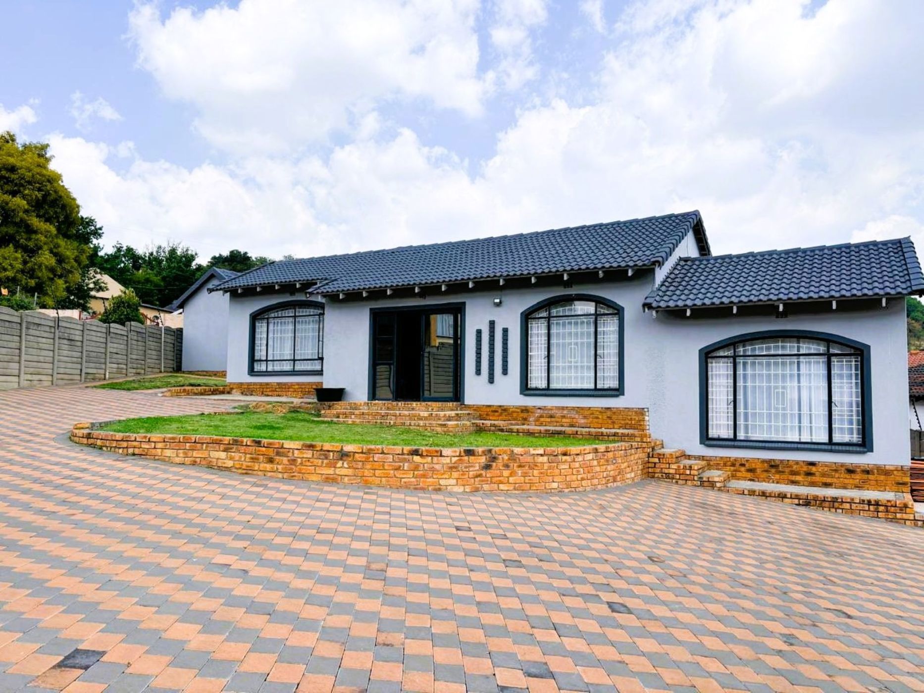 House for sale in Naturena - 1GV1753654