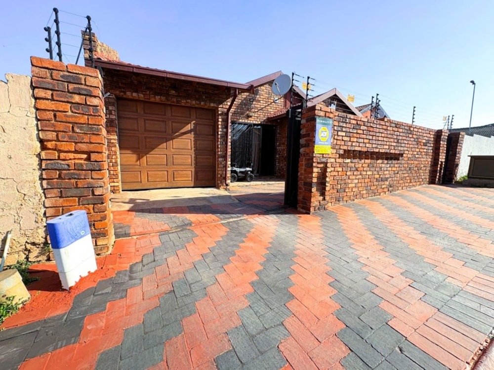 House for sale in Naturena - 1GV1741207 House for sale in Naturena - 1GV1741207