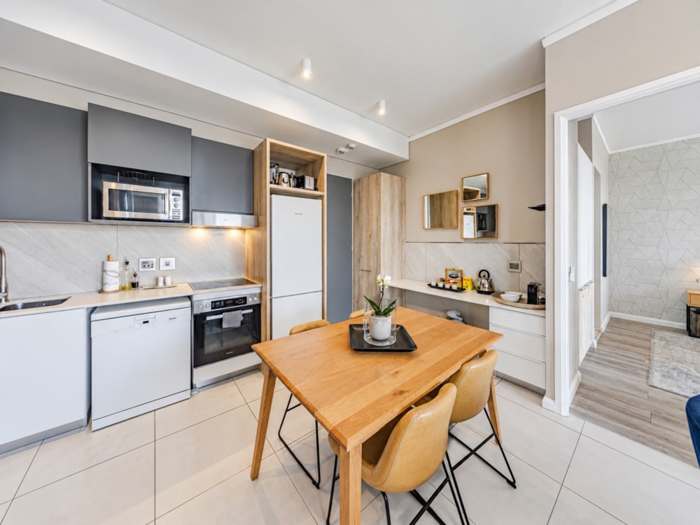 Apartment for sale in Menlyn - PT1752731 Apartment for sale in Menlyn - PT1752731