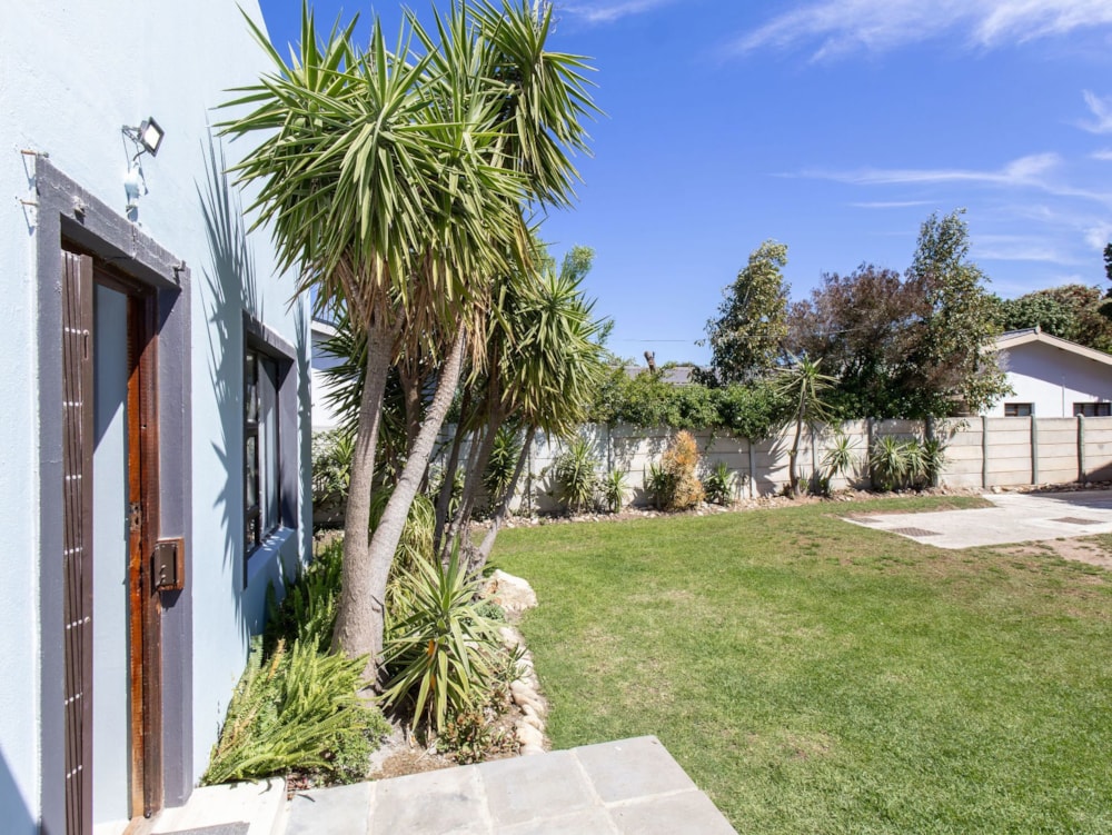 Garden cottage to rent in Sandbaai - ONL1753717 Garden cottage to rent in Sandbaai - ONL1753717