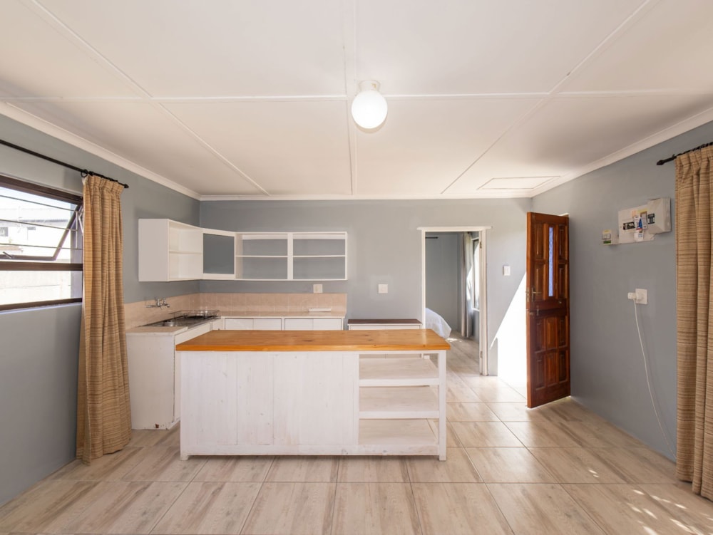 Garden cottage to rent in Sandbaai - ONL1753717 Garden cottage to rent in Sandbaai - ONL1753717