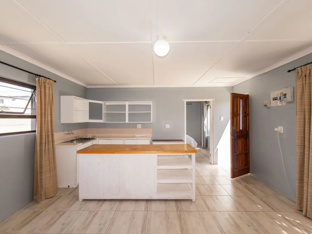 Garden cottage let in Sandbaai - ONL1753717 Garden cottage let in Sandbaai - ONL1753717