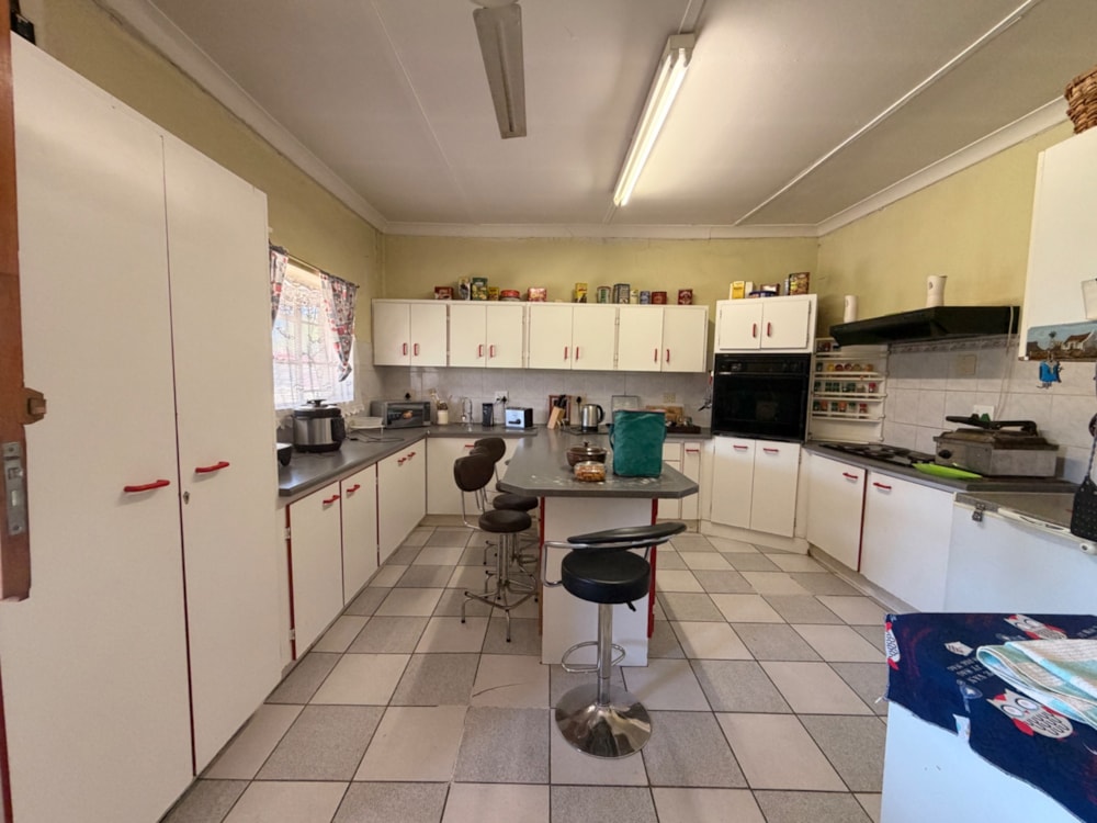 House for sale in Bayswater - 1BX1752234