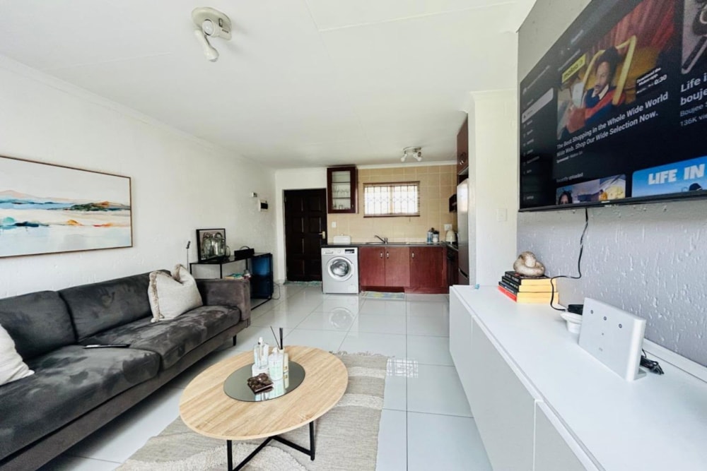 Cluster for sale in Helderwyk Estate - 1BJ1752399 Cluster for sale in Helderwyk Estate - 1BJ1752399