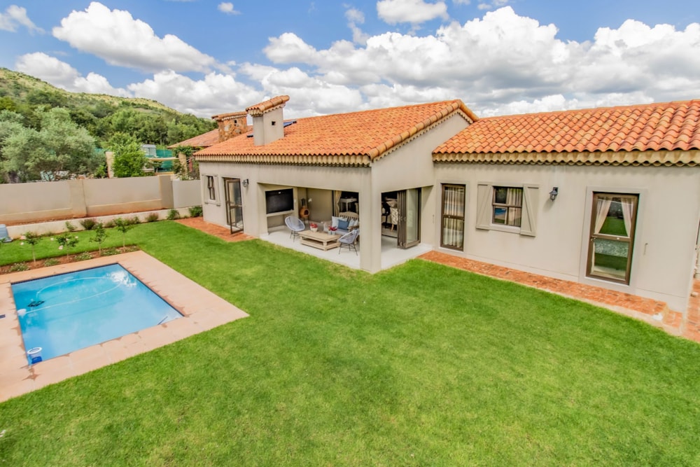 Security estate home to rent in Estate D Afrique - 1HR1745885 Security estate home to rent in Estate D Afrique - 1HR1745885