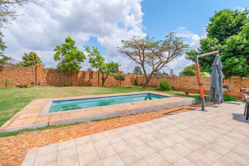 Security estate home for sale in Protea Ridge - 1KR1753233 Security estate home for sale in Protea Ridge - 1KR1753233