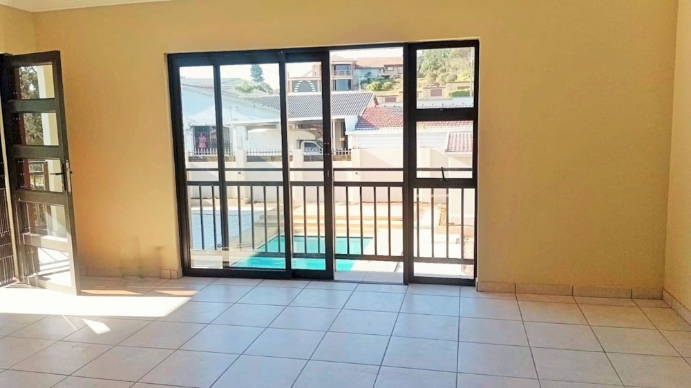 Garden apartment to rent in Athlone Park - 1WB1752518 Garden apartment to rent in Athlone Park - 1WB1752518