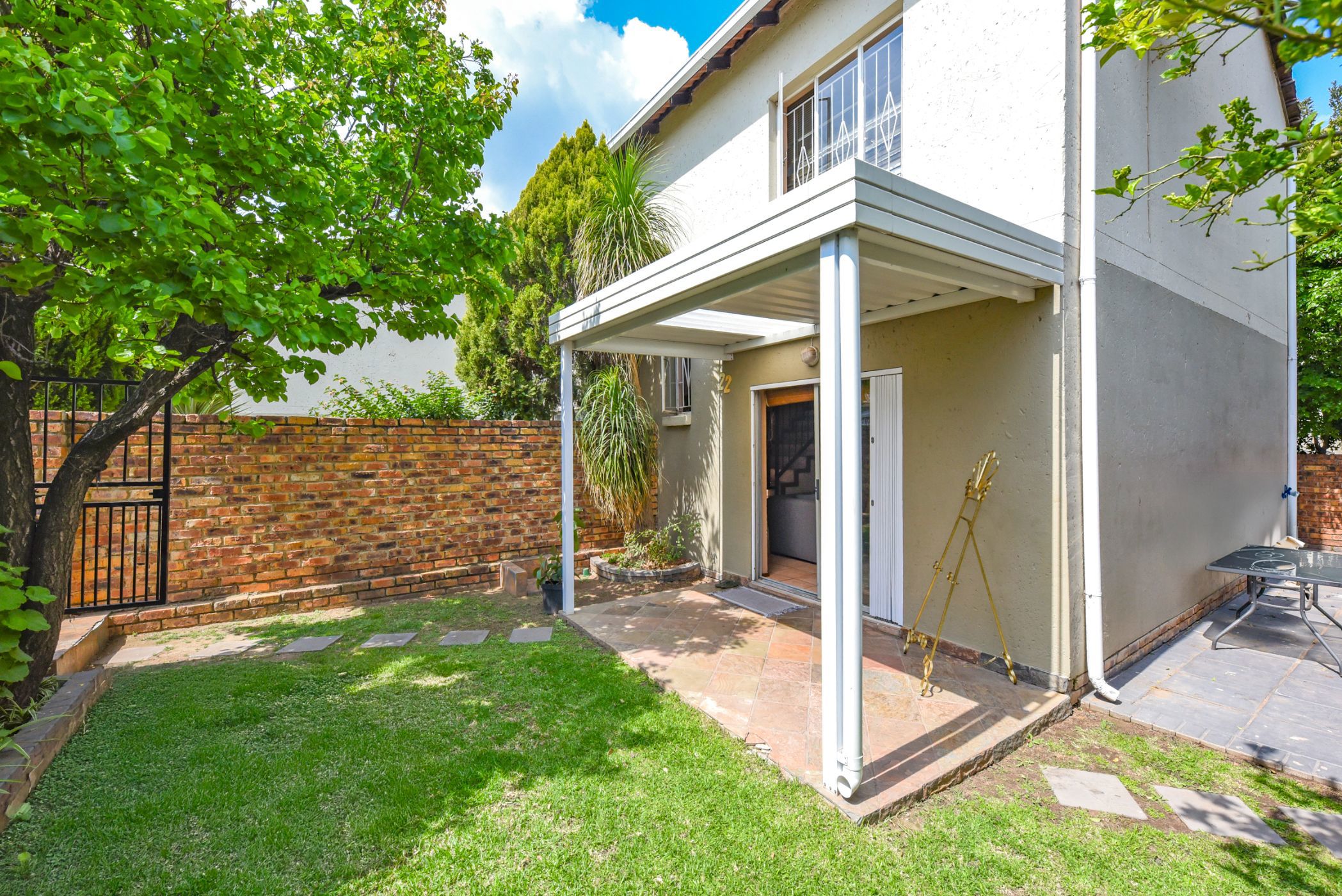 Townhouse for sale in North Riding - FW1753117
