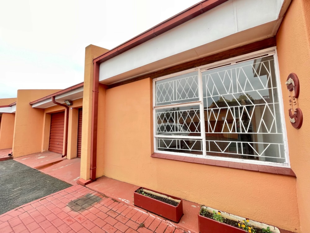 Townhouse for sale in  Vanderbijlpark SW 1 - 1VT1752853