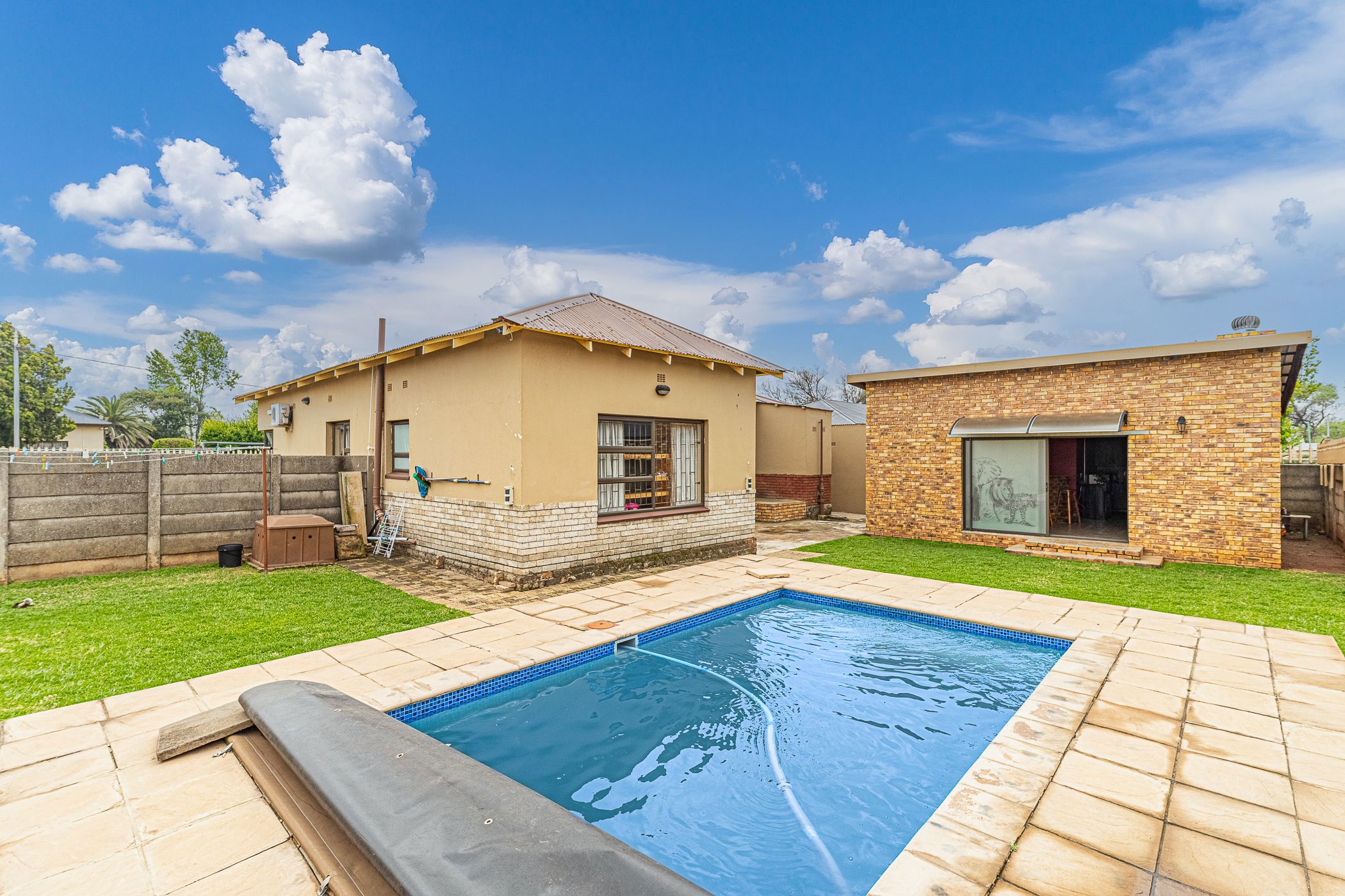 House for sale in Brakpan Central - 1BJ1752781