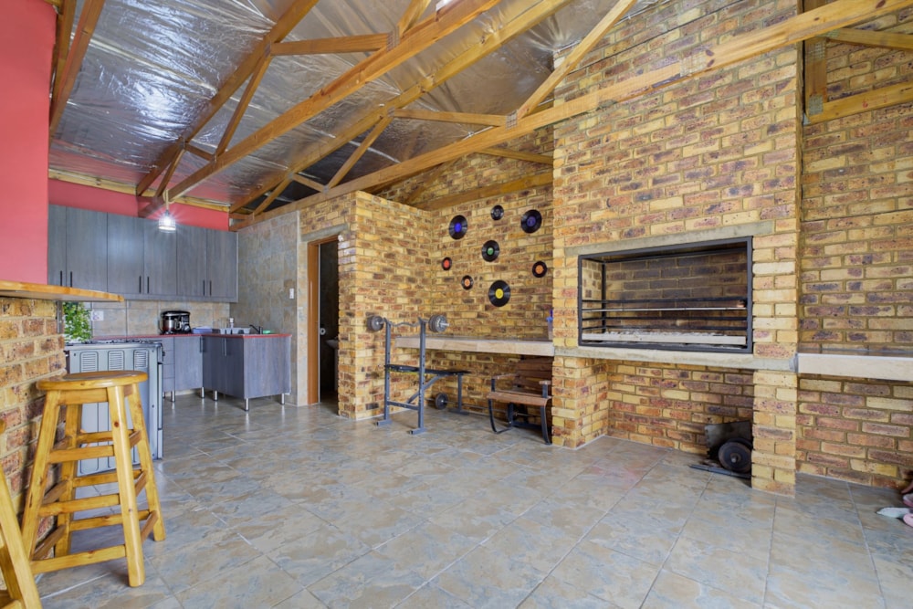 House for sale in Brakpan Central - 1BJ1752781