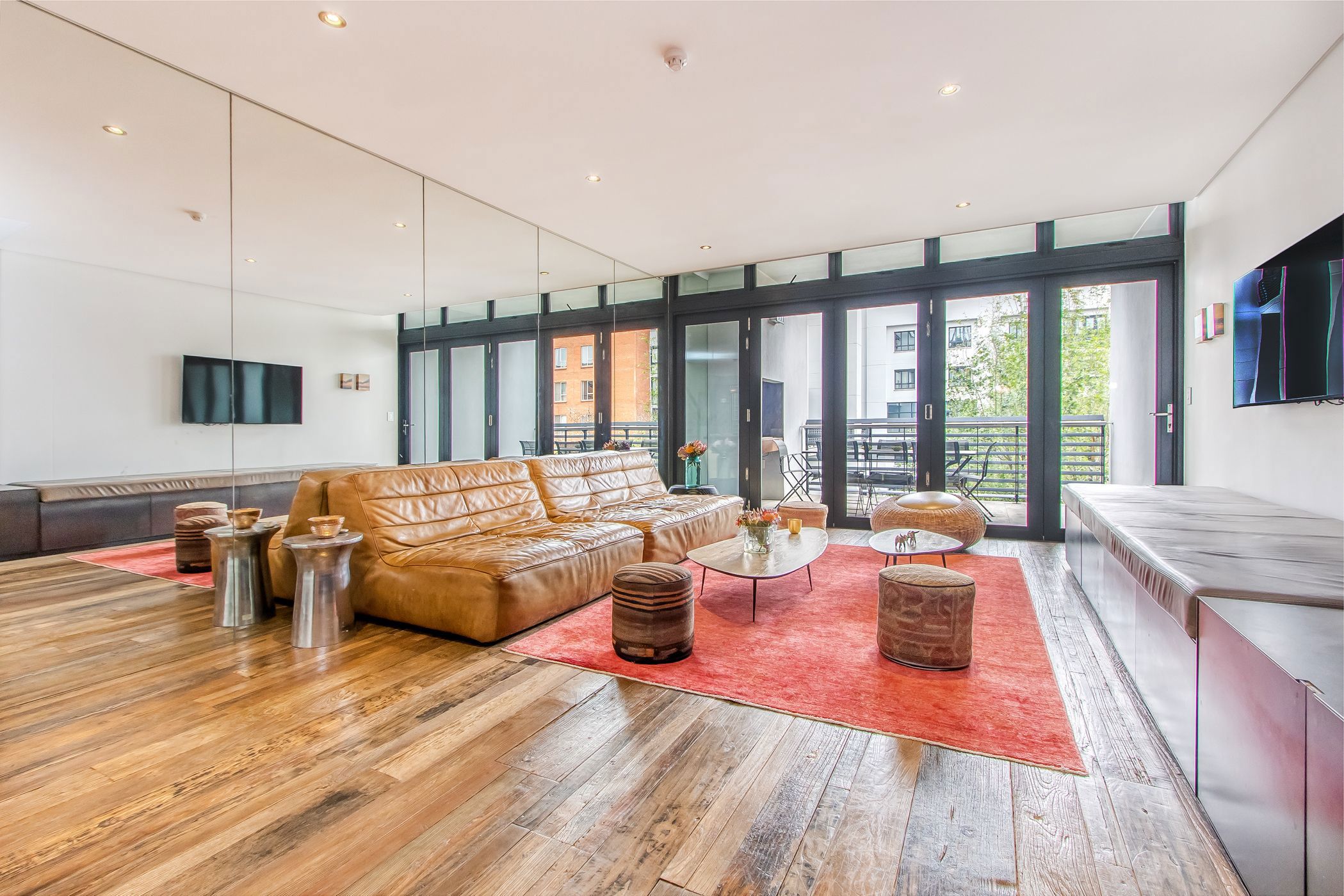 Apartment to rent in Melrose Arch - JBL1751160