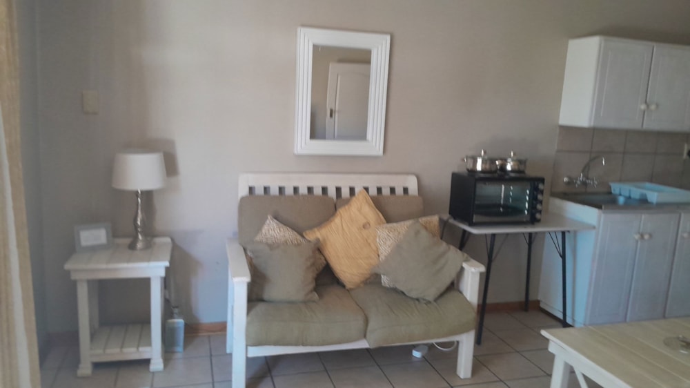 Apartment to rent in Hospitaalheuwel - 1BTH1737731