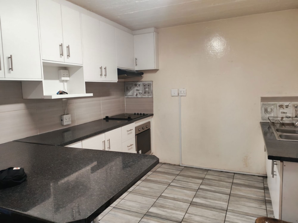House for sale in Woodlands, Mitchells Plain - 1MN1752037