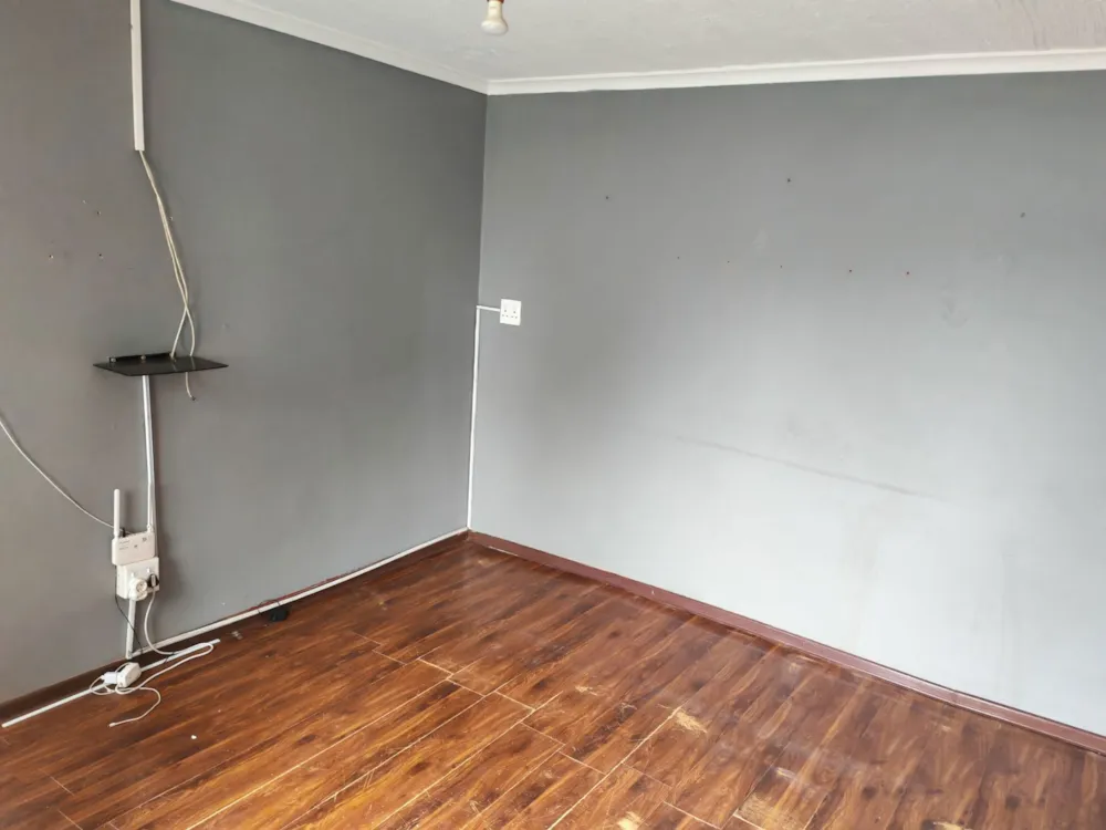 House for sale in Woodlands, Mitchells Plain - 1MN1752037 House for sale in Woodlands, Mitchells Plain - 1MN1752037
