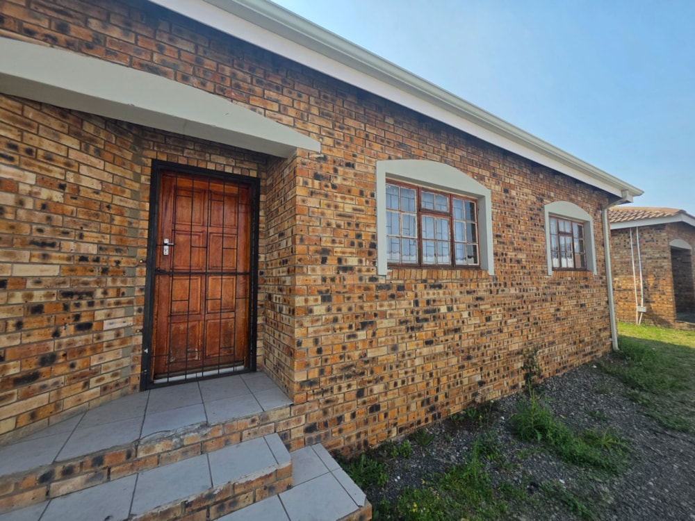 Townhouse for sale in Amajuba Park - 1NW1752505 Townhouse for sale in Amajuba Park - 1NW1752505
