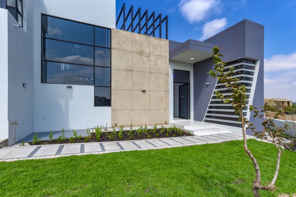 Double-storey house for sale in Steyn City - 1SY1752011 Double-storey house for sale in Steyn City - 1SY1752011
