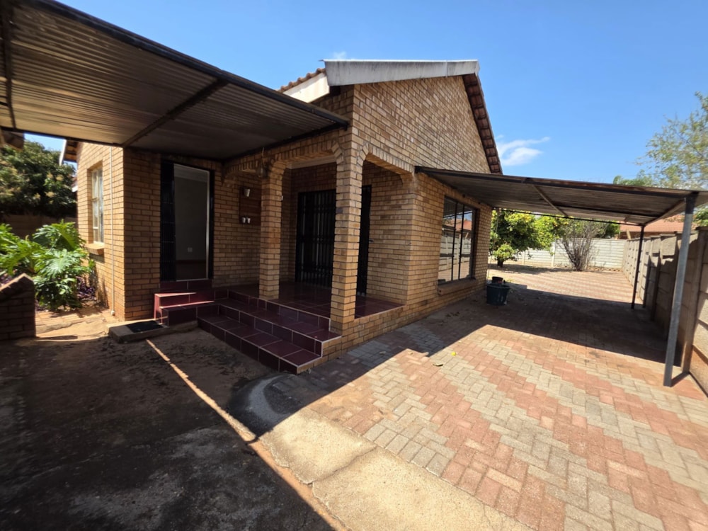 House to rent in Flora Park, Polokwane - 1PS1752404 House to rent in Flora Park, Polokwane - 1PS1752404