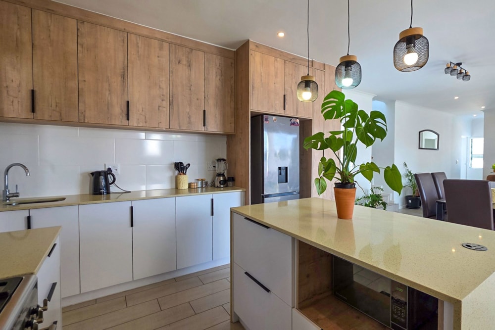 House for sale in Sandown, Blouberg - 1TV1751569
