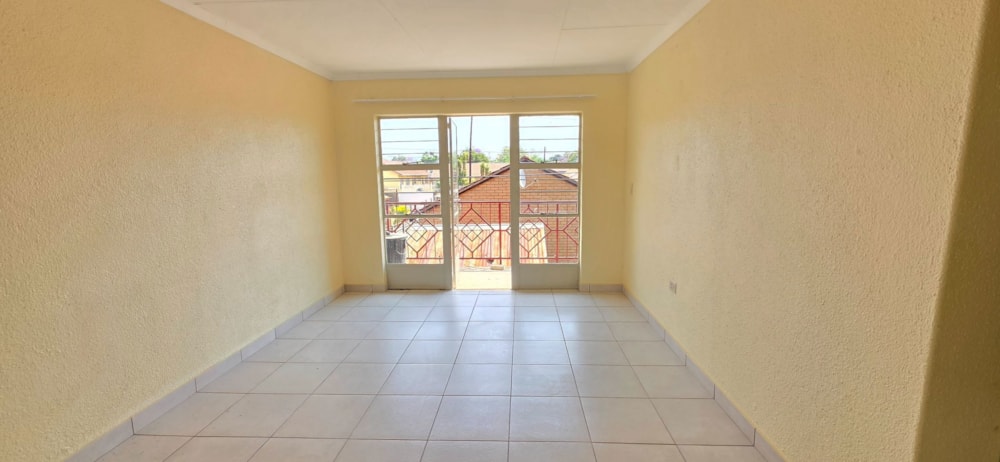 Apartment to rent in Rustenburg North - 1RU1698792