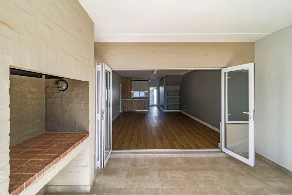 House to rent in Newinbosch - STL1753517