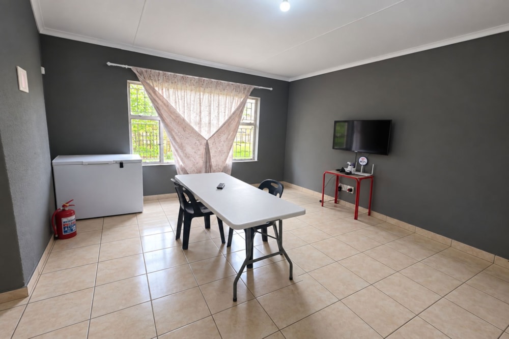 House for sale in Sunnyridge, Newcastle - 1NW1752611 House for sale in Sunnyridge, Newcastle - 1NW1752611
