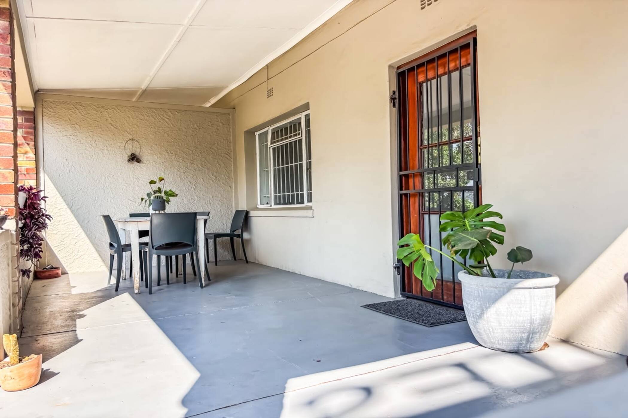 Security complex home to rent in Paarl - TKL1750425