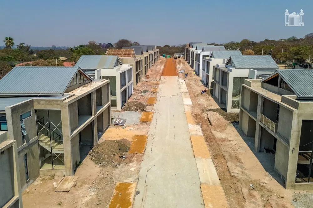 Double-storey apartment for sale in Strathaven, Zimbabwe - 3ZB1724120 Double-storey apartment for sale in Strathaven, Zimbabwe - 3ZB1724120
