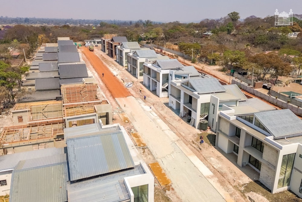 Double-storey apartment for sale in Strathaven, Zimbabwe - 3ZB1724120 Double-storey apartment for sale in Strathaven, Zimbabwe - 3ZB1724120